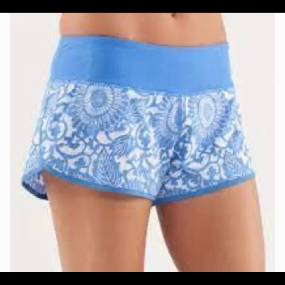 LULULEMON RUN ULTRA BEACHY FLORAL WHITE 4